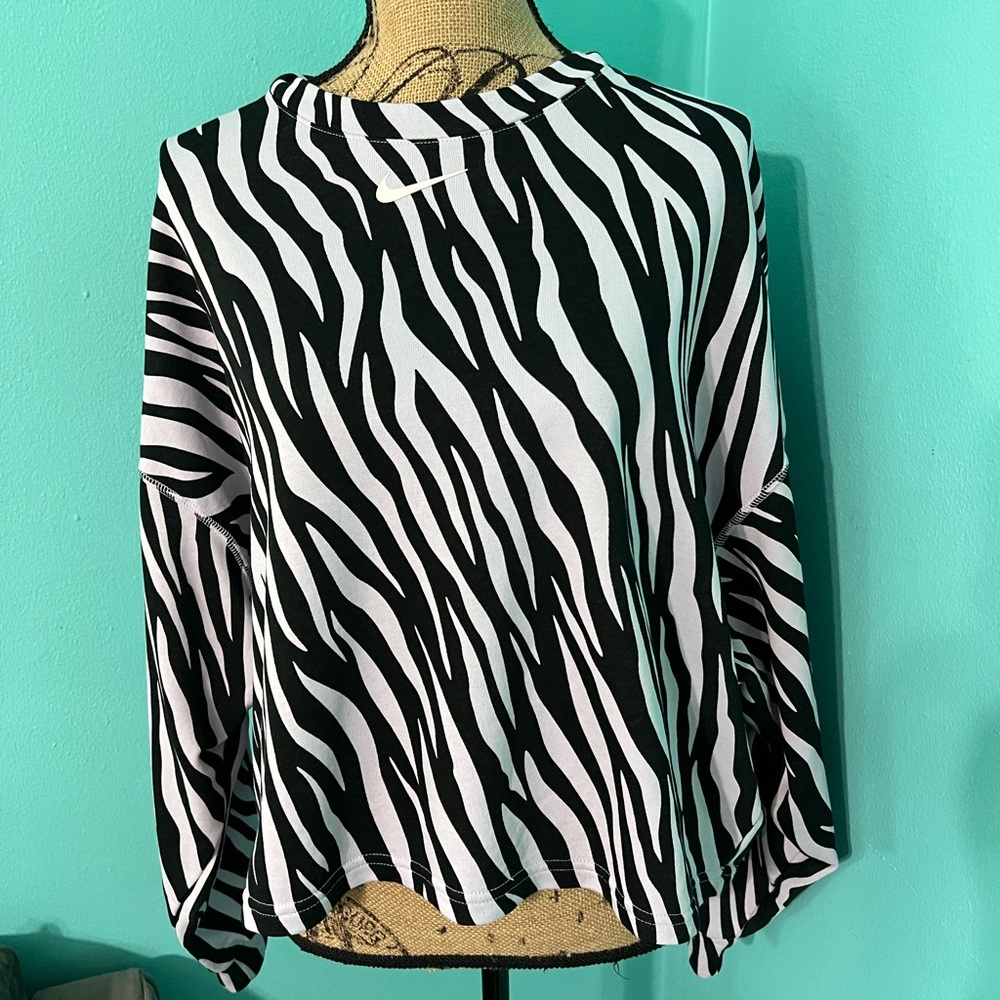 #84 EUC Nike Zebra Print Long Sleeve Pullover Slightly Cropped Sweatshirt Size L